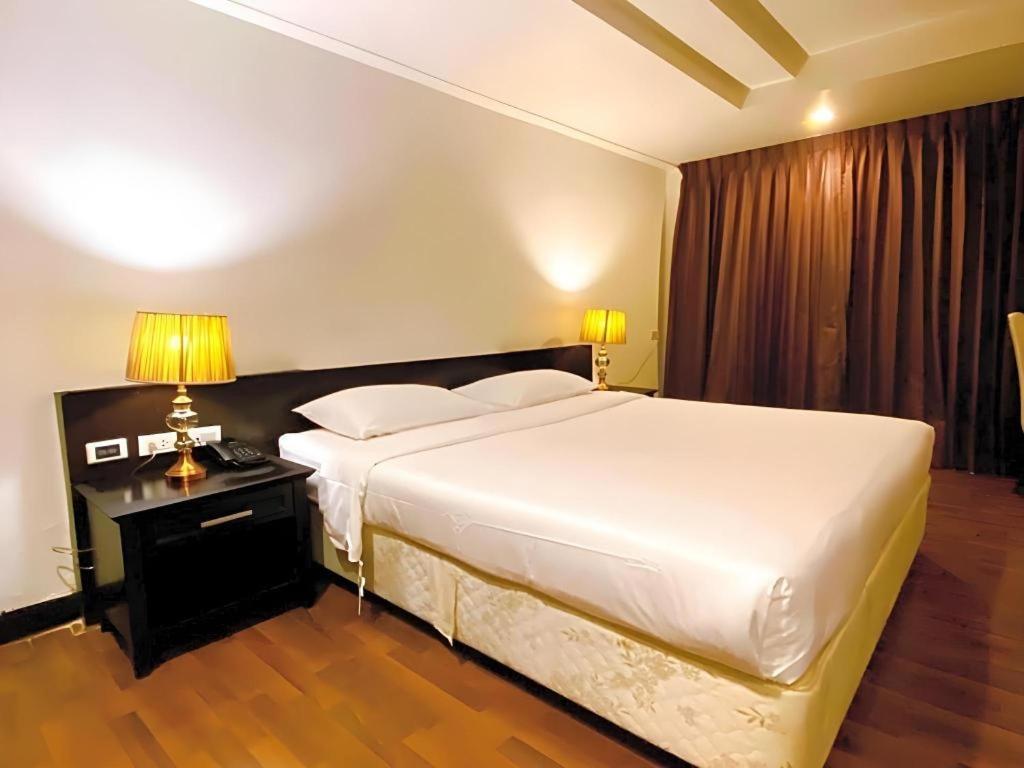 The Heritage Sathorn Suite Hotel Bangkok Eksteriør bilde